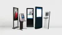 Digitale Infoterminals und Displays – interaktive Stelen für Messen und Point of Sale Fünf verschiedene digitale Infoterminals und Displays in unterschiedlichen Designs, teilweise mit Touchscreen