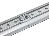 Profilverbindung aus Aluminium mit Verschraubung für modulare Gehäusekonstruktionen Detailfoto einer verschraubten Aluminium-Profilverbindung für stabile Rahmenkonstruktionen