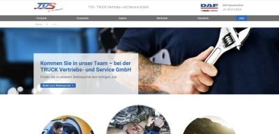 Eine neue Webseite des Jobportals TVS LKW in blauen Farben mit einem Schraubschlüssel