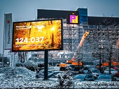 Die neuen LED Großdisplays bei Piepenbrock Osnabrück zur Winterzeit