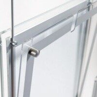 Nahaufnahme der Befestigung eines LED-Displays mit transparenter Halterung, Beispiel für präzise Verarbeitung