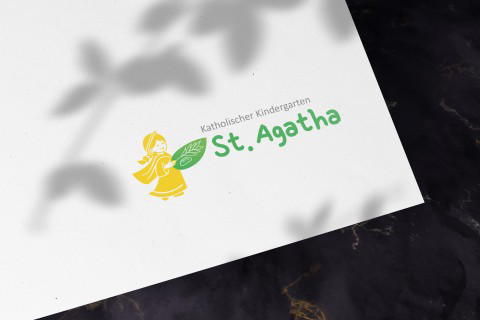 Logo St. Agatha Logo des katholischen Kindergartens St. Agatha, Mädchen mit Blatt